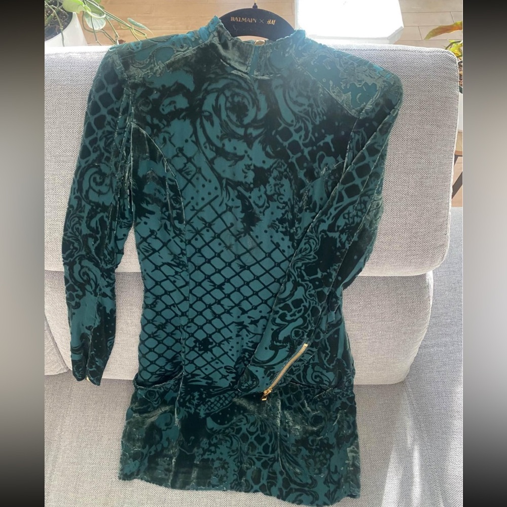 Balmain x H&M Velvet Crushed Green Long Sleeve Gold Zip Dress